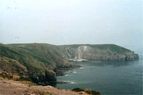 capfrehel3.jpg (26982 octets)