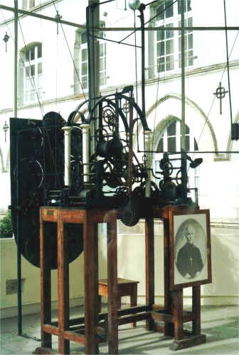 horloge1.jpg (47594 octets)