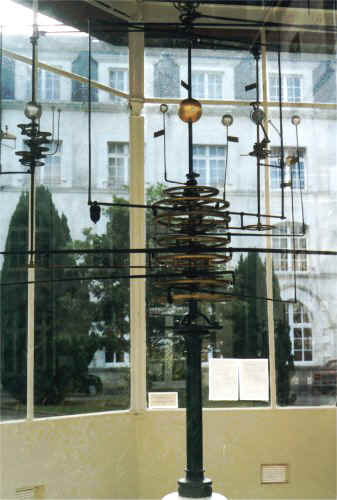 horloge2.jpg (42476 octets)