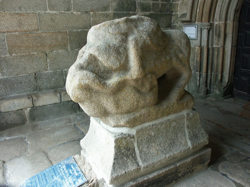plouaret1.JPG (157983 octets)