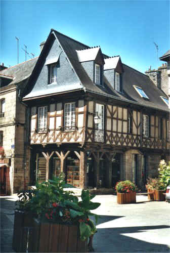 pontivy2.JPG (47767 octets)